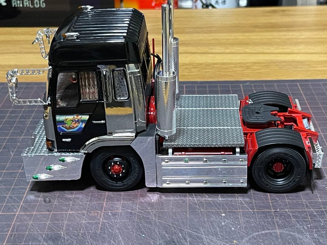 デコトラ‼️1/32 アオシマ製・トレーラーヘッドのみ完成品‼️