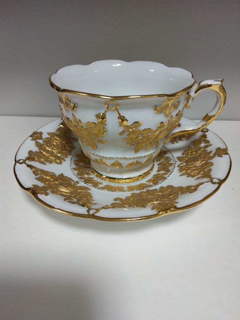 マイセン　宮廷の小花　カップ＆ソーサー 1924年〜1934年造られた物