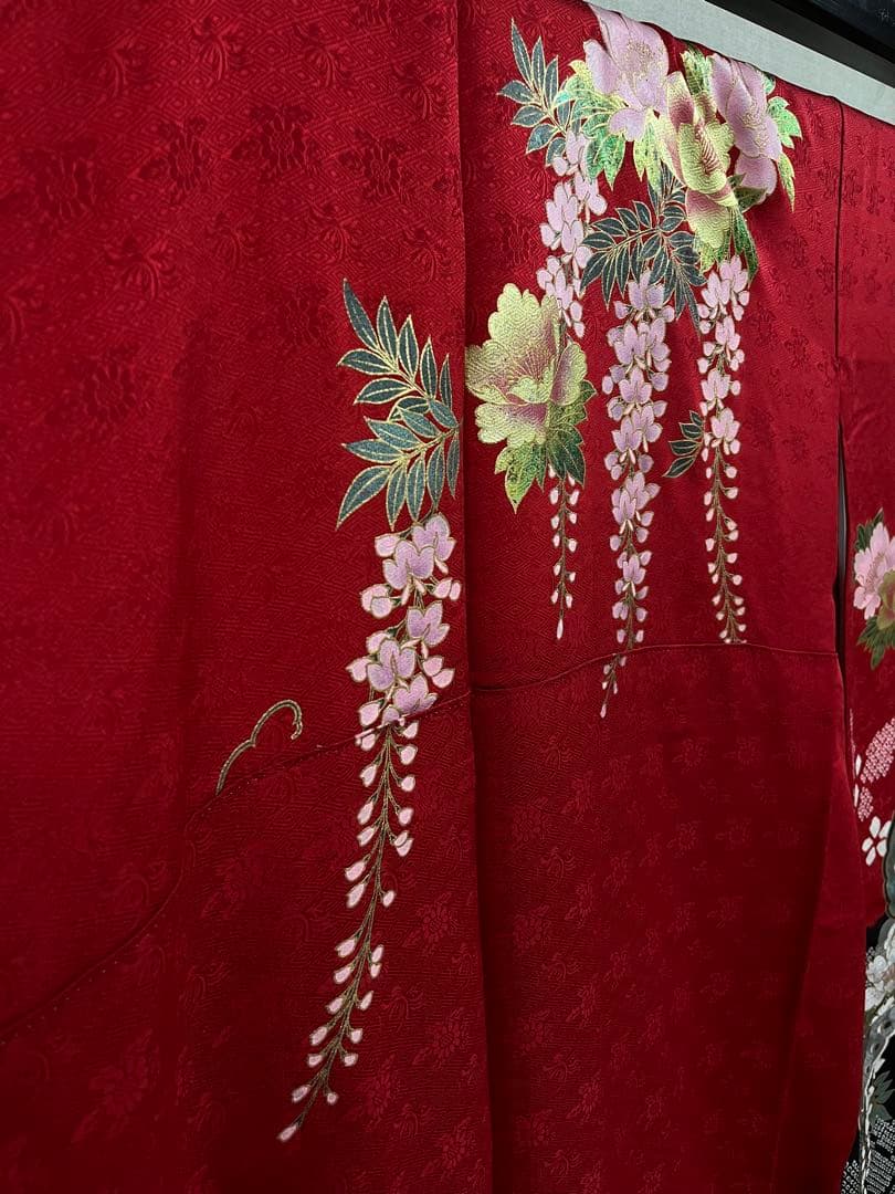 中古★振袖★仕立て上がり　NO.B10 赤色　絞り柄モダン　成人式　結婚式