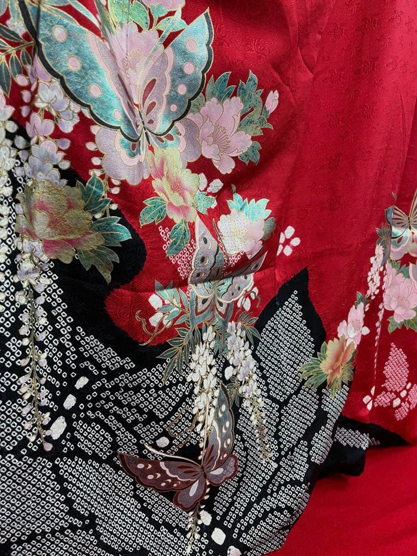 中古★振袖★仕立て上がり　NO.B10 赤色　絞り柄モダン　成人式　結婚式