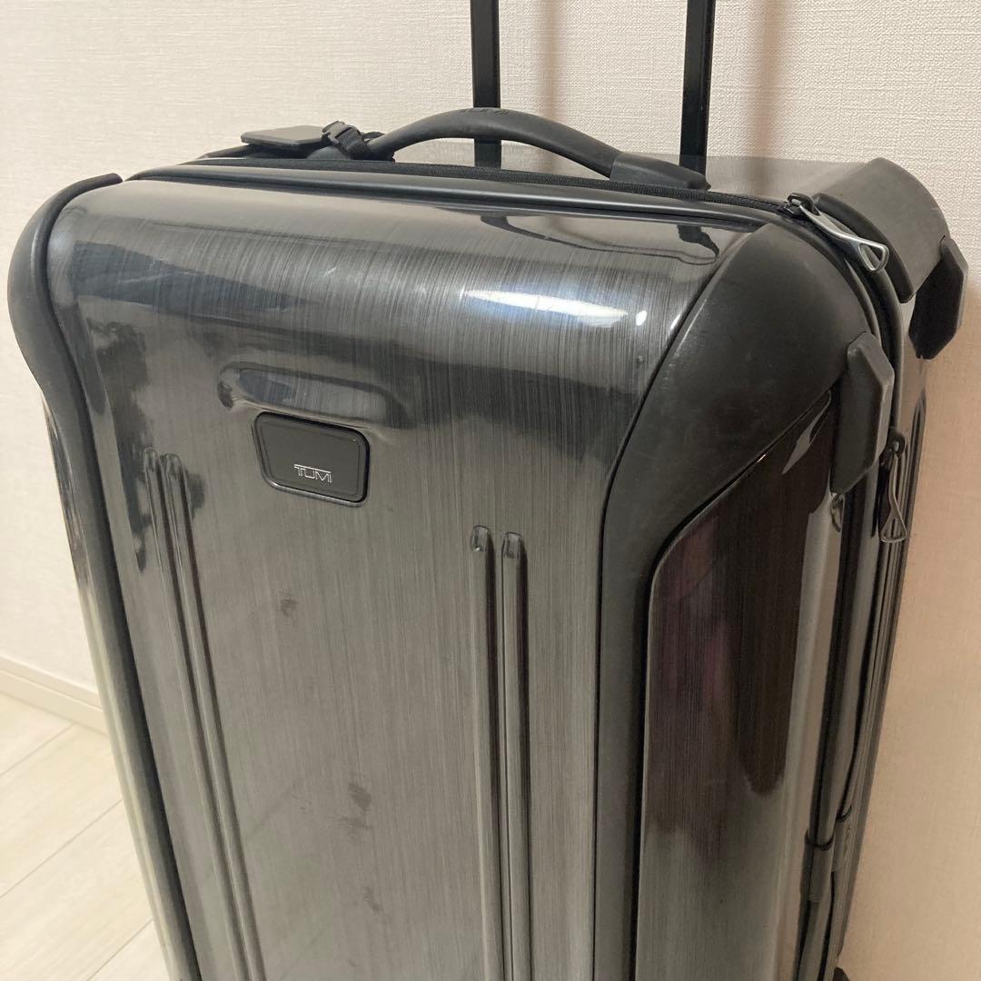 tumi ポリカーボネート 中型キャリーケース グレー 70l スーツケース