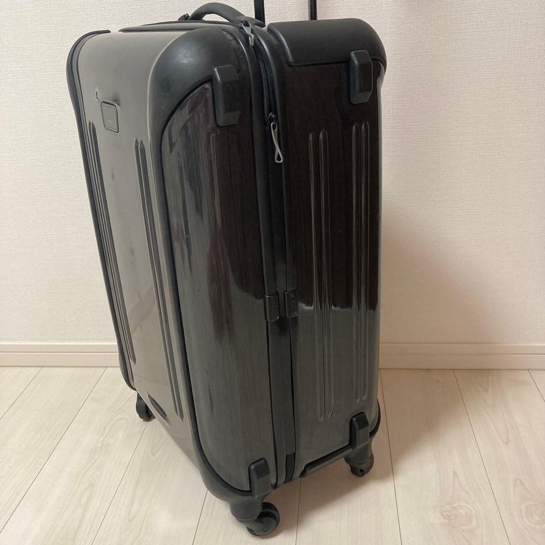 tumi ポリカーボネート 中型キャリーケース グレー 70l スーツケース