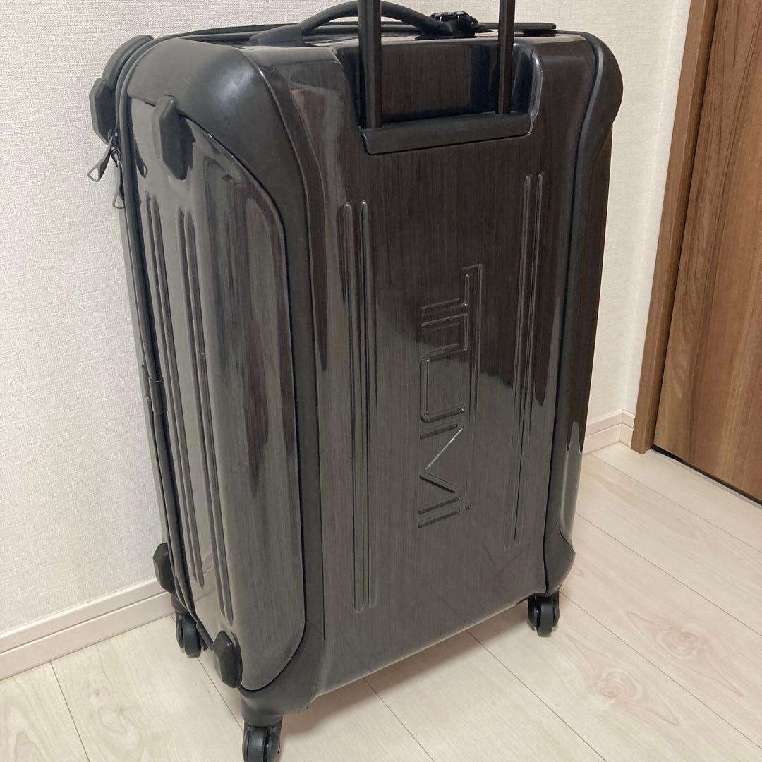 tumi ポリカーボネート 中型キャリーケース グレー 70l スーツケース