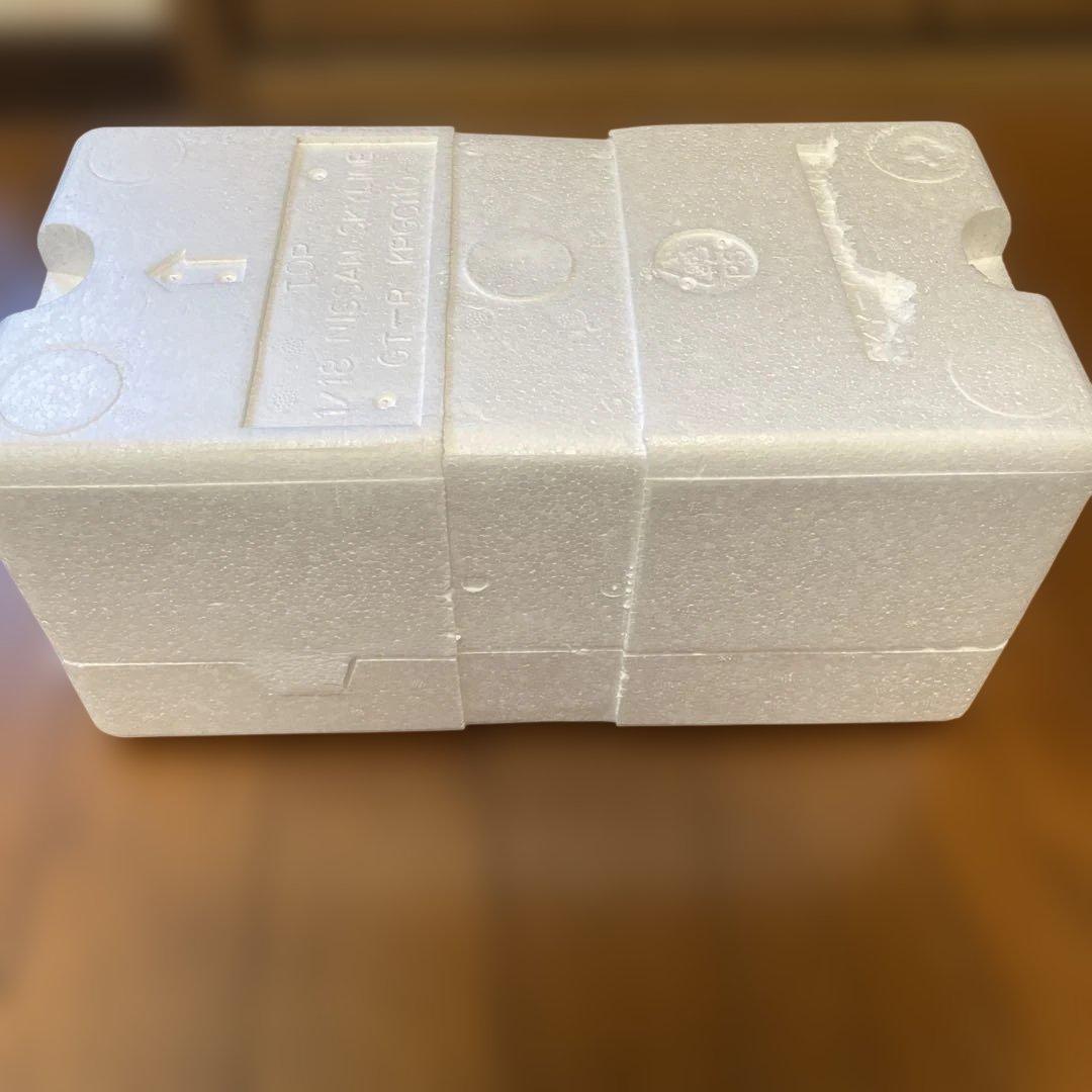 京商 1/18 スカイライン2000 GT-R シルバー