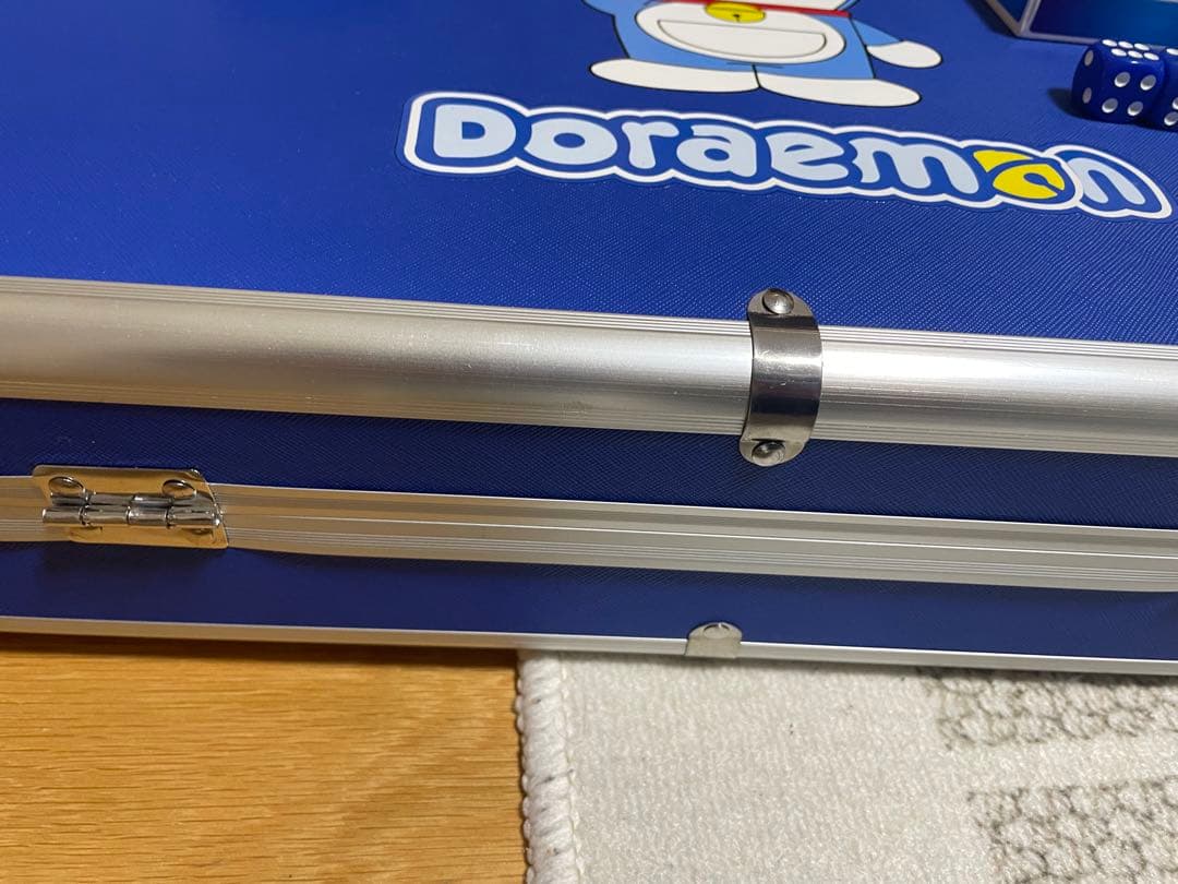 ドラえもん麻雀牌（レーザー彫刻) 専用ケース付き　144個　大きな麻雀44mm