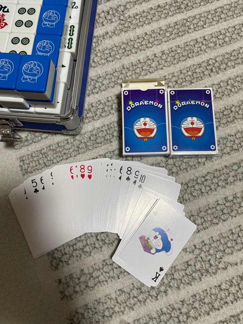 ドラえもん麻雀牌（レーザー彫刻) 専用ケース付き　144個　大きな麻雀44mm