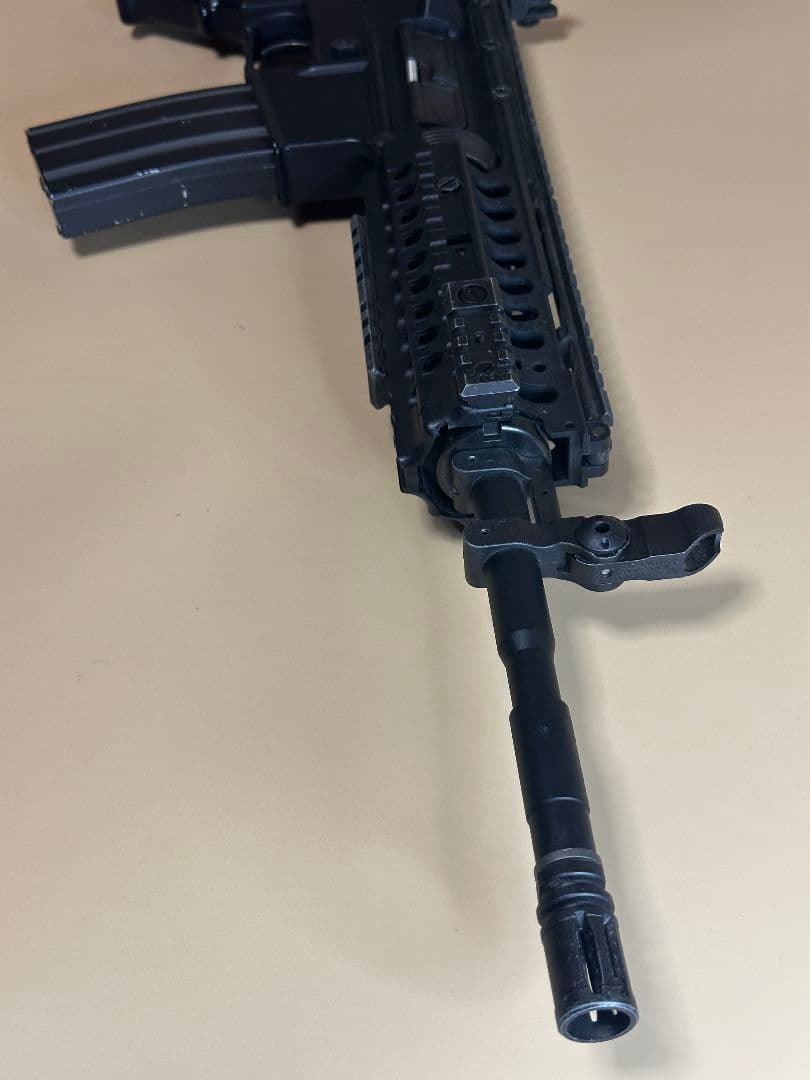 東京マルイ M4 S-SYSTEM バッテリー充電器付き