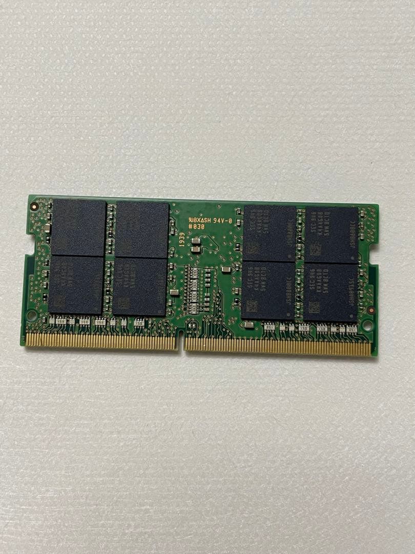Samsung 32GB DDR4 2666MHz SO-DIMM メモリ