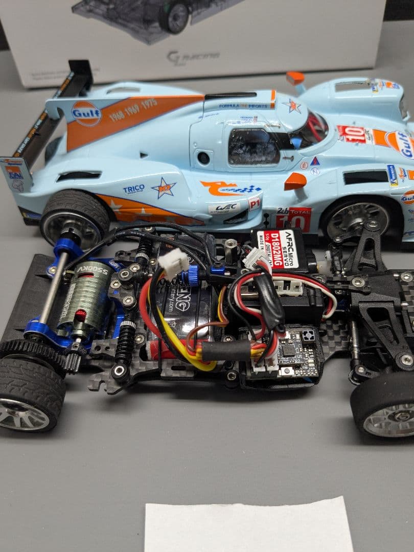 GLレーシング　GL-LM P2 　ほぼ新品です。