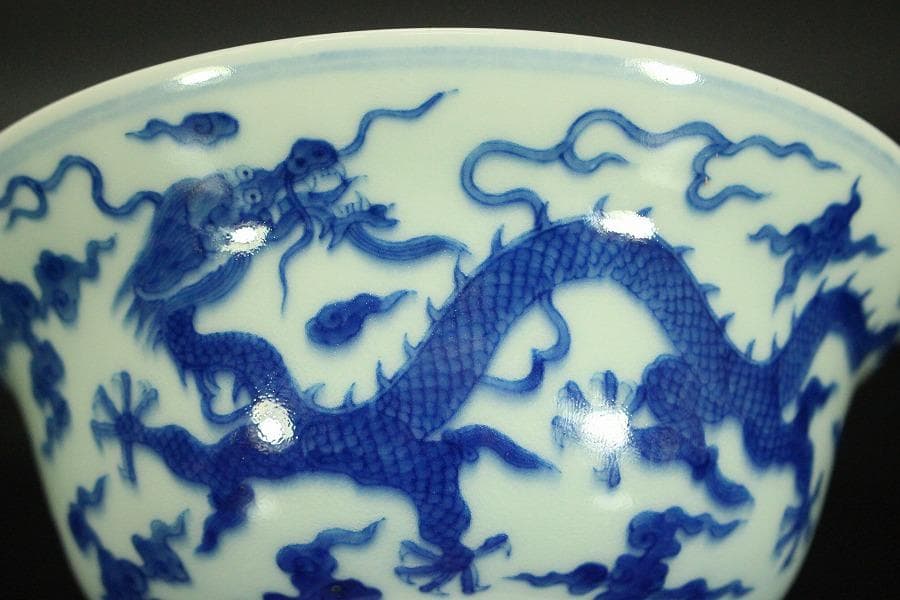 中国美術 青花 龍紋 碗 乾隆年製 φ17cm(SSN5)