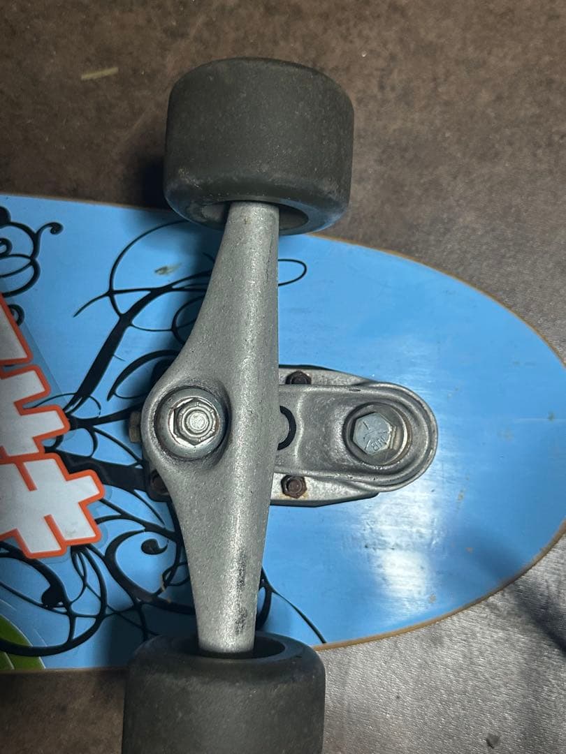 サーフスケート　カーバー