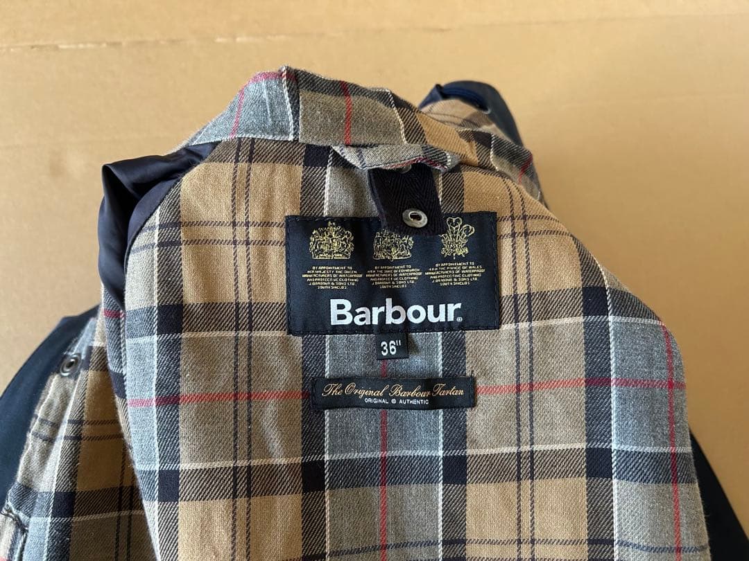 バヴァー Barbour ネイビー ジャケット ノンオイル　Hooded 36