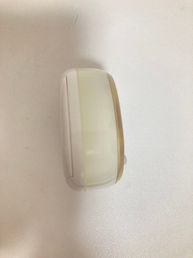 Tamagotchi 4U ホワイト/ゴールド