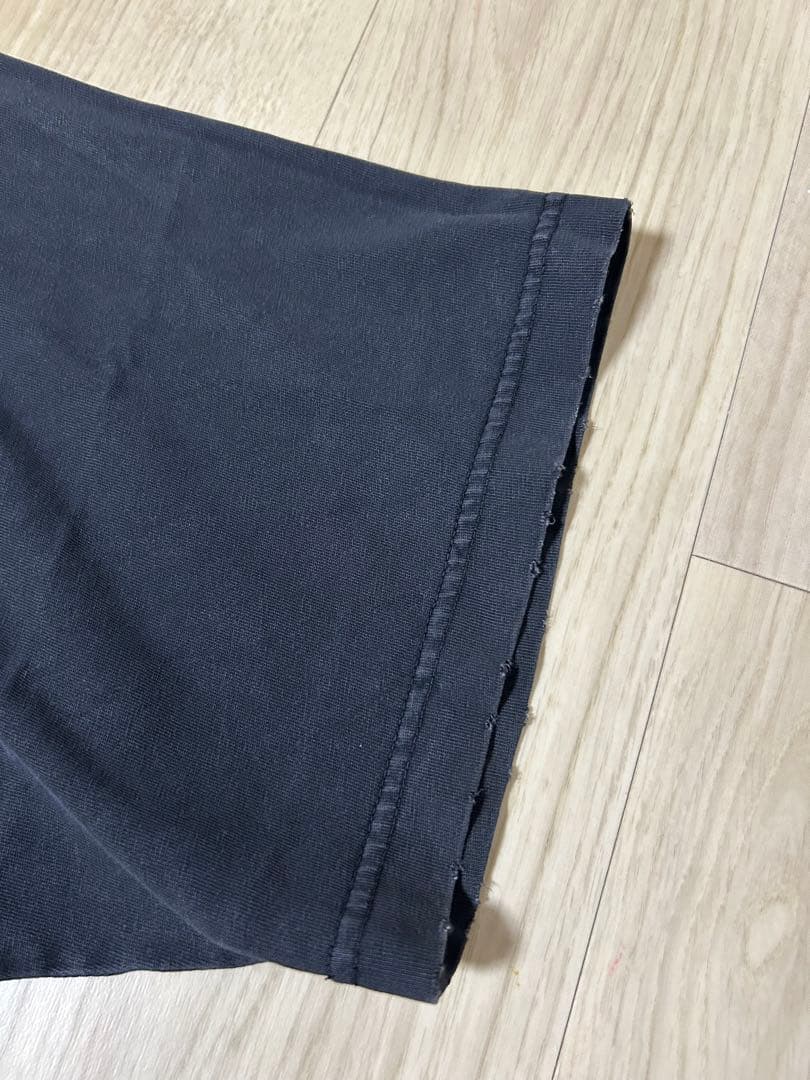 【希少】Balenciaga ブラック Tシャツ Be different.