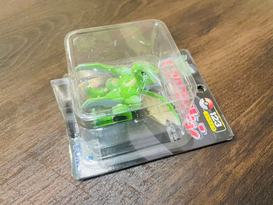 【超貴重】<未開封>ポケモン　モンコレ　ストライク