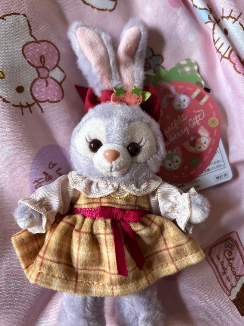 ステラルーハートフェルトストロベリーギフト　ぬいぐるみバッジ