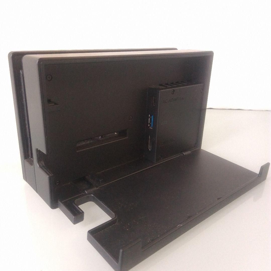 【中古品】Nintendo Switchの本体と付属品一式。初期化済み。