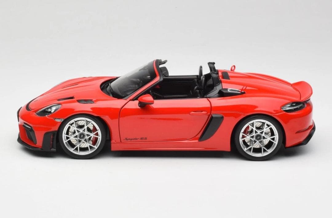 ハッピー1/18 ポルシェ 718 スパイダー RS レッド Spyder