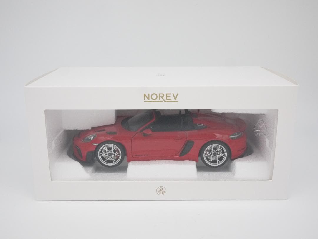 ハッピー1/18 ポルシェ 718 スパイダー RS レッド Spyder