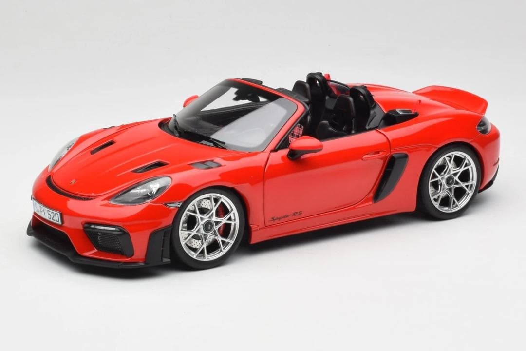 ハッピー1/18 ポルシェ 718 スパイダー RS レッド Spyder