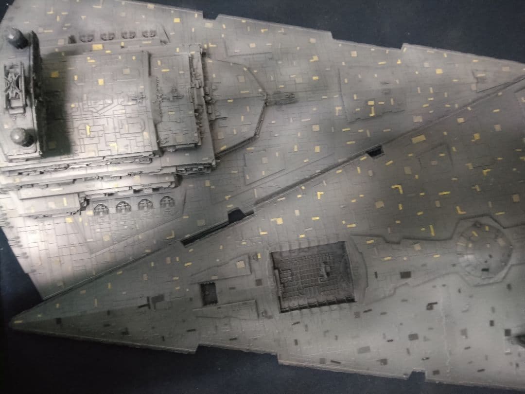 バンダイ スターデストロイヤー デススター塗装完成品