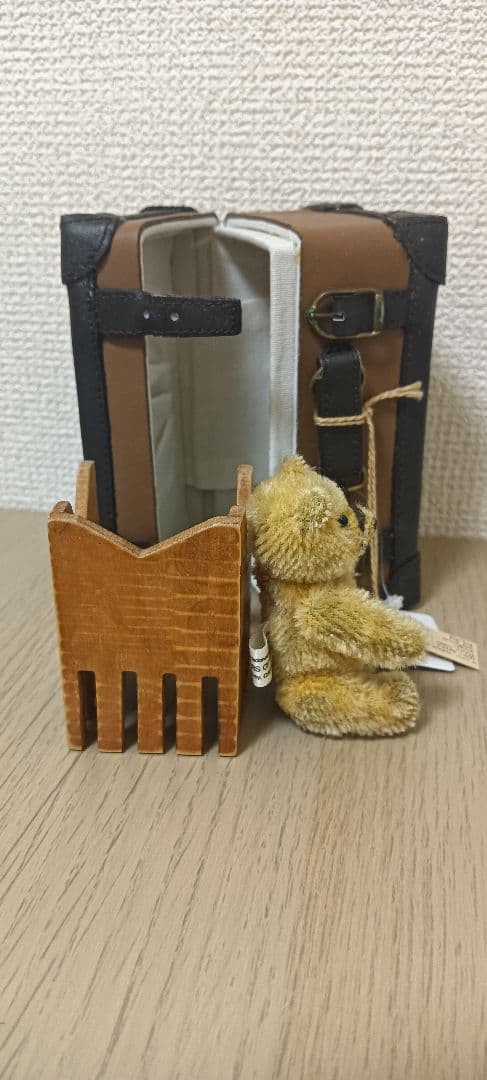 Peter Bull　THEODORE テディベア 小型 椅子付き　ウィットニー