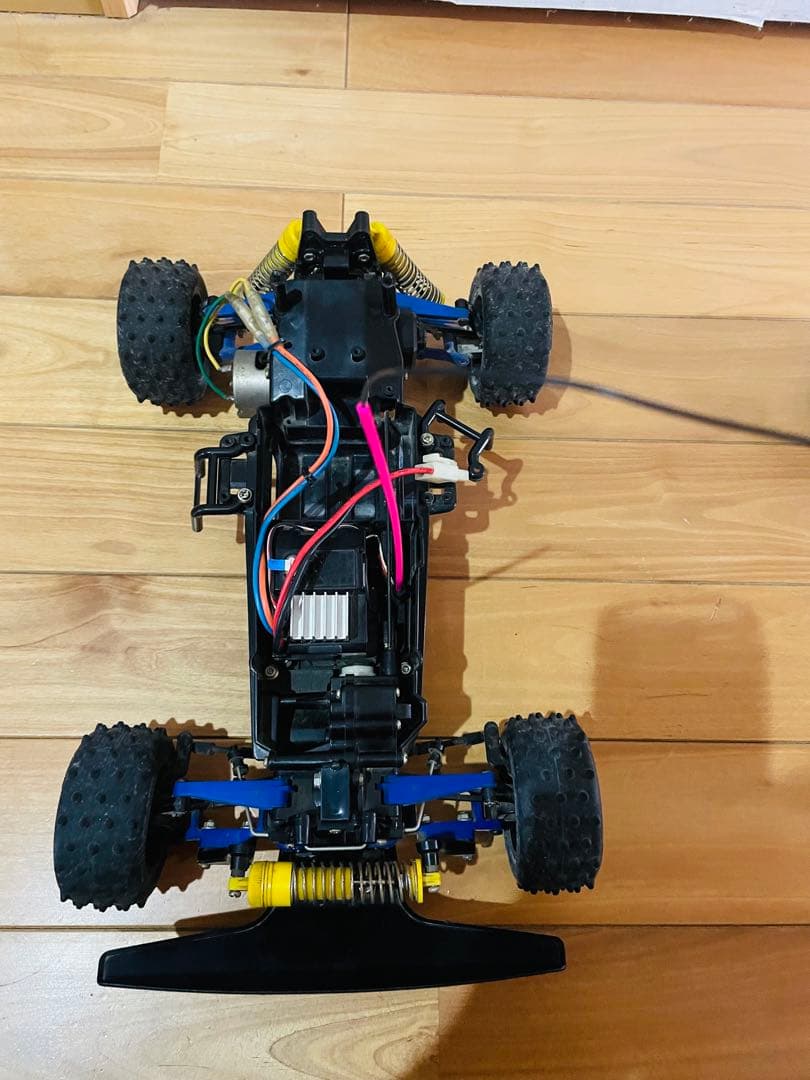 ゴ*ー様 Thunder Shot ラジコンカー 本体とリモコン付き