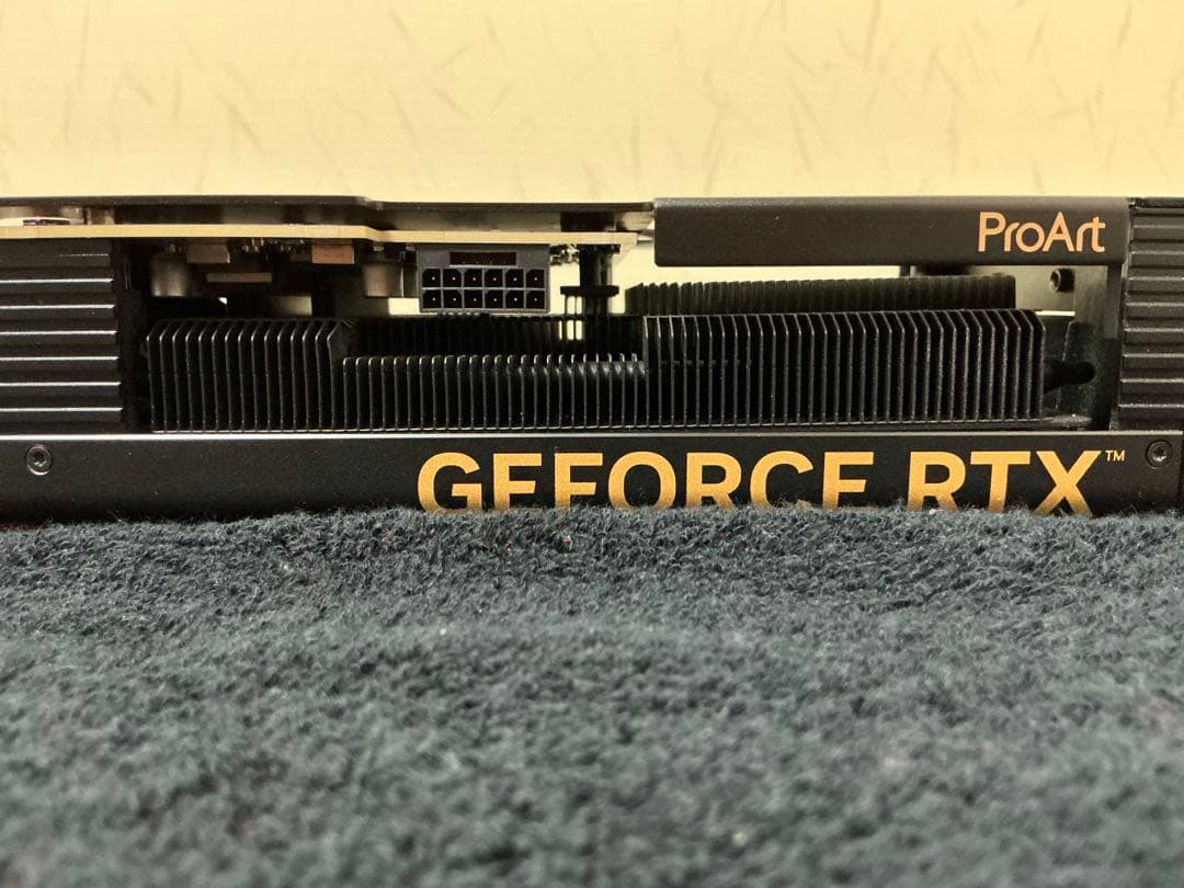 グラフィックボード・グラボ・ビデオカード ASUS GeForce RTX 4070 Ti OC 12GB