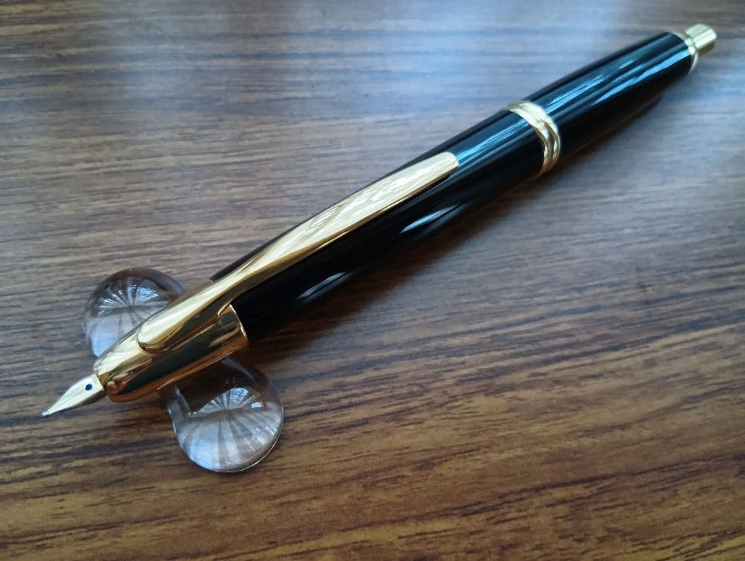 パイロット 万年筆 キャップレス ペン先18K FM