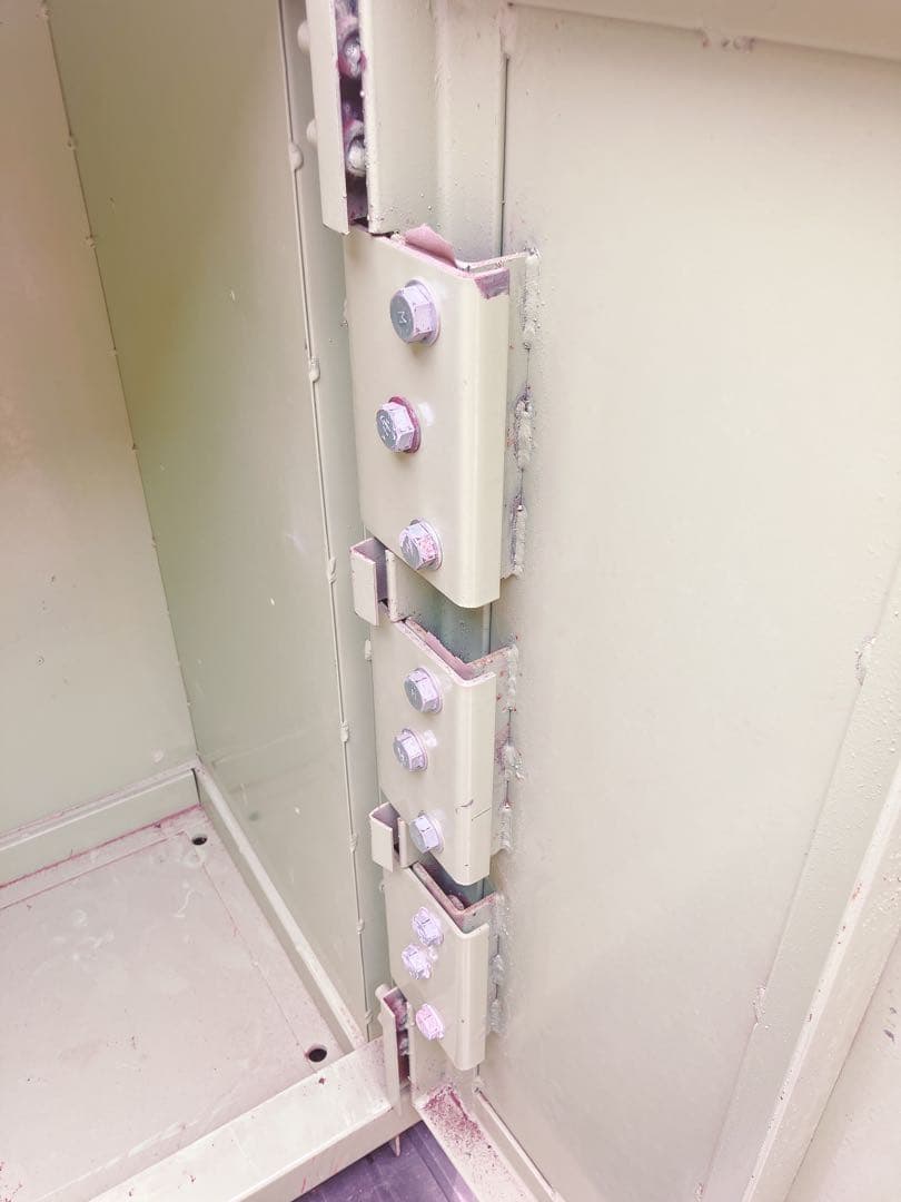 火薬貯蔵庫 保管庫 危険物 鍵付