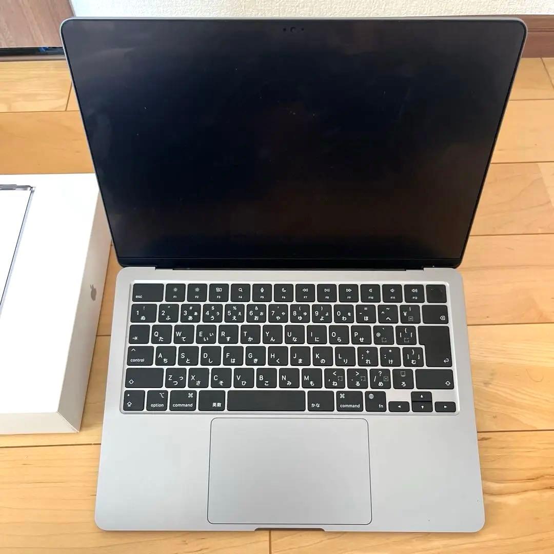 【美品】Apple MacBook Air M2 16GB 13.6inch