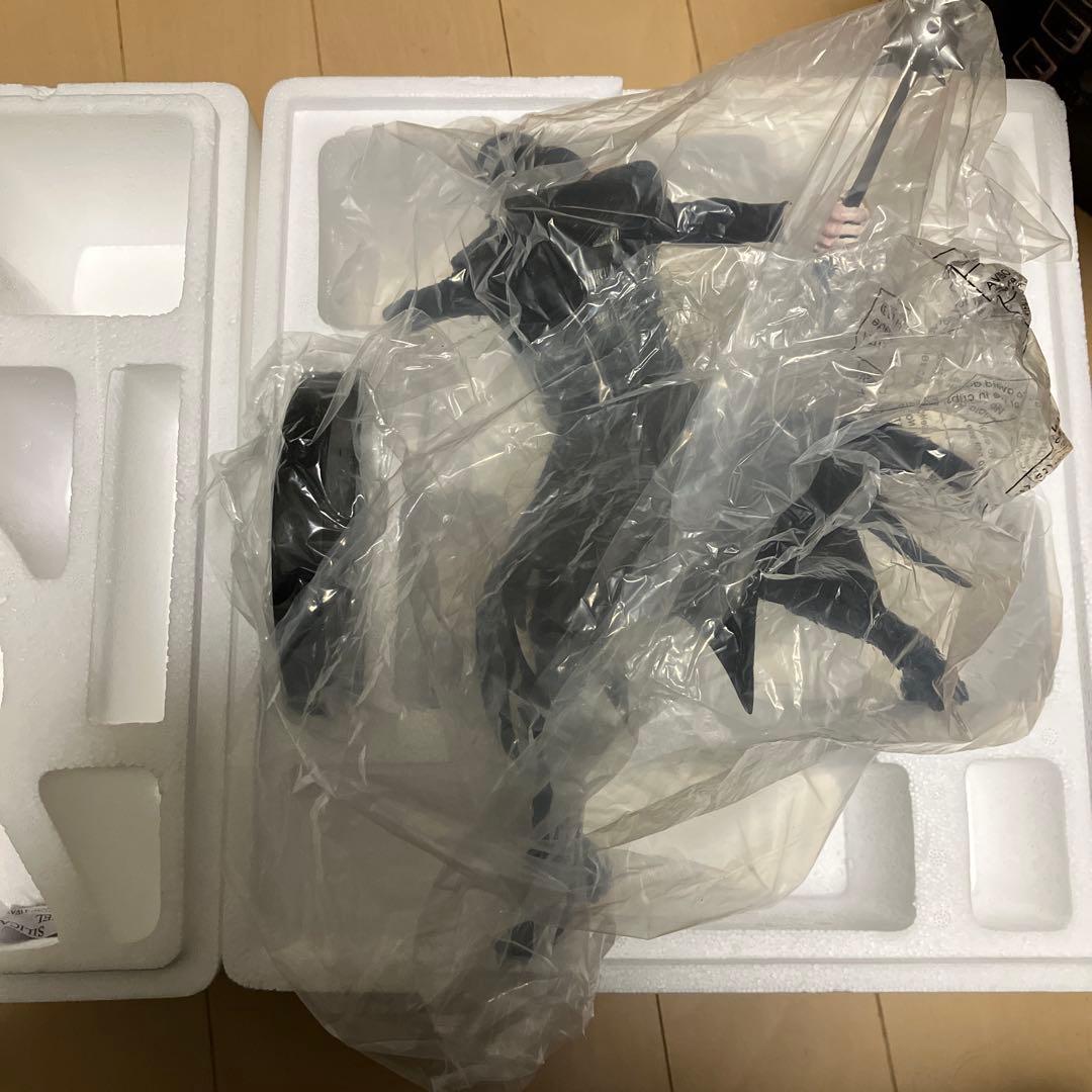 ＤＣダイレクト　バットマン・フー・ラフズ Ｂｙ グレッグ・カプロ　スタチュー