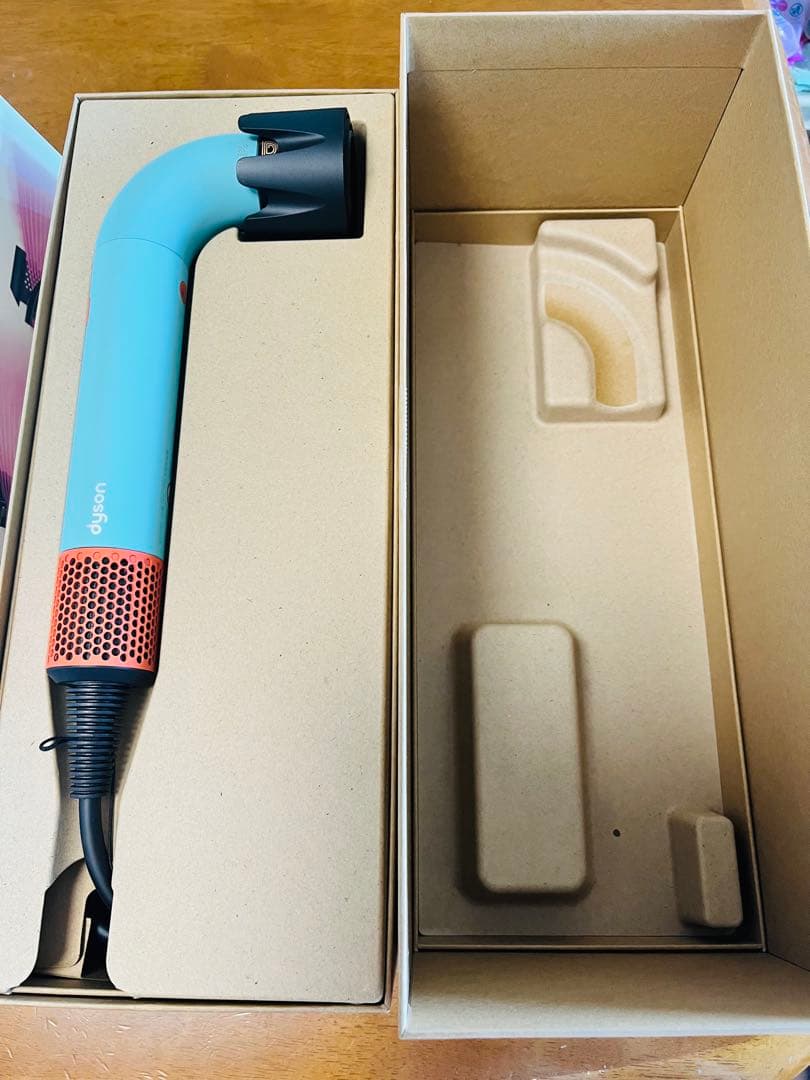 ダイソン Dyson Supersonic r ヘアドライヤー