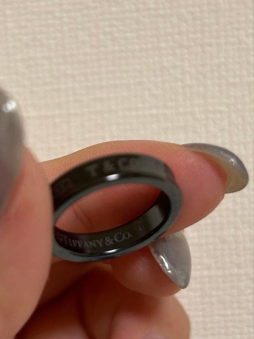 Tiffany & Co. ティファニー ブラックチタンリング ナローリング