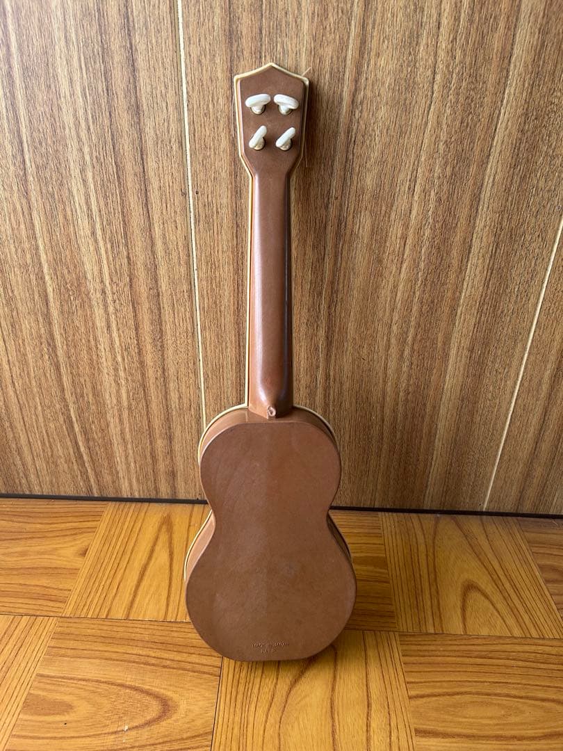 ウルトラマンタロウ ウクレレ