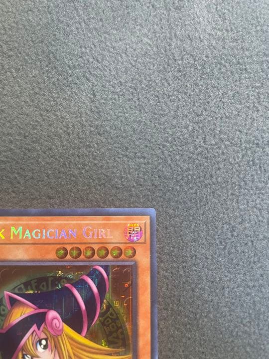 【極美品】ブラック・マジシャン・ガール　ファラオズシークレット