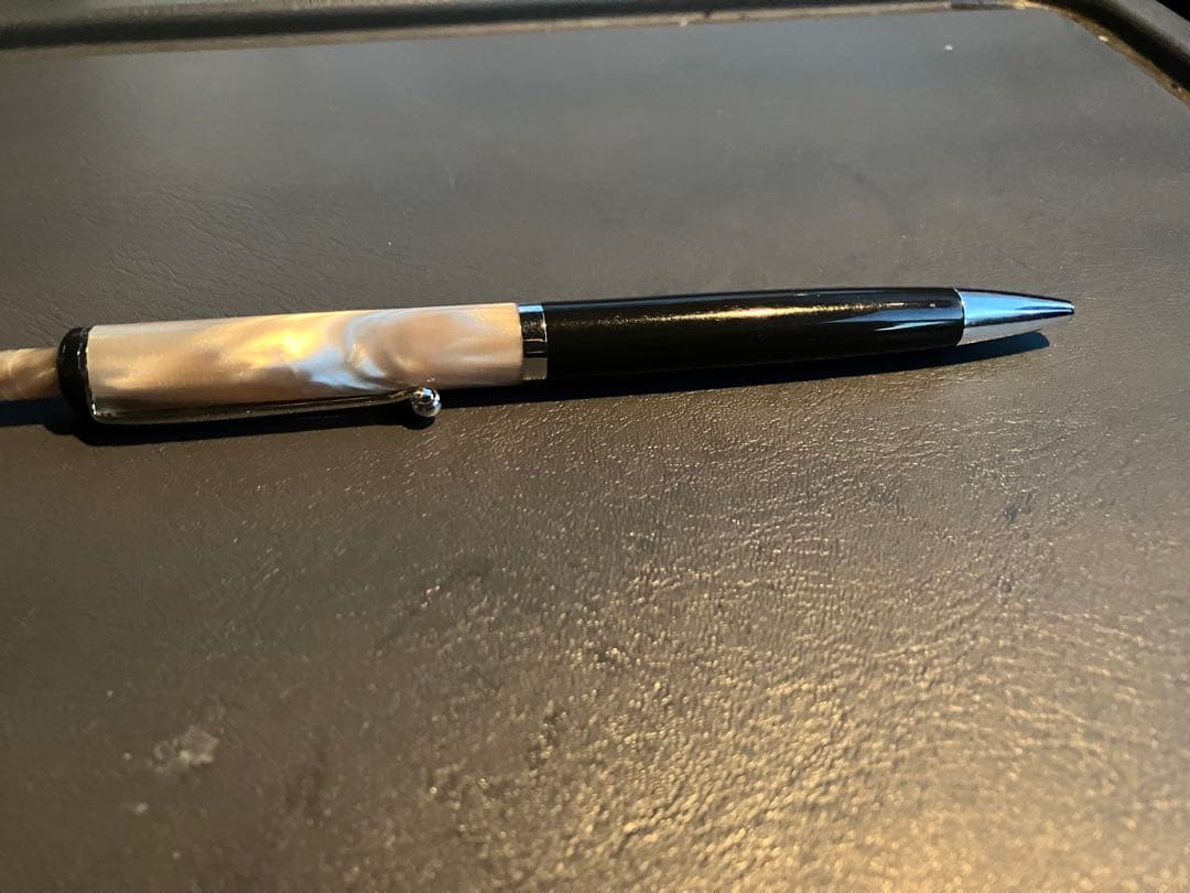 伊東屋　マイティ 【店舗限定】ボールペン　イタリアンベージュ×ダークグレー