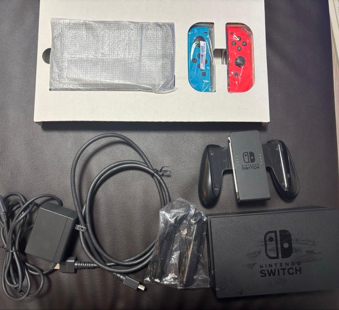 動作確認済み Nintendo Switch 本体 青/赤 Joy-Con