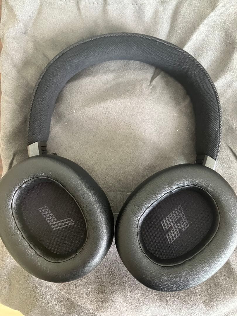 【新品未使用】JBL LIVE 770NC ブラックワイヤレスヘッドホン