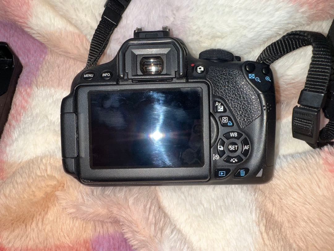 Canon EOS Kiss X7i 本体