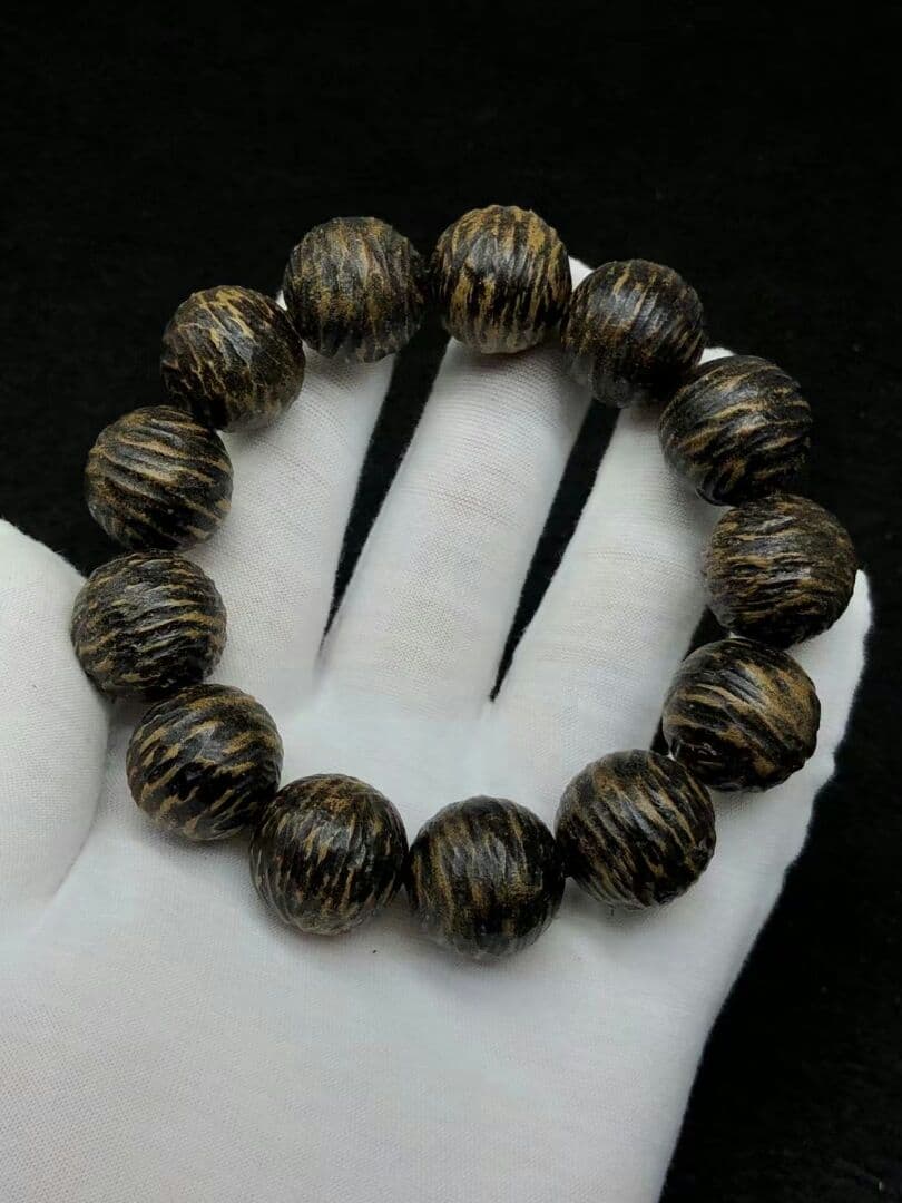 本物保证天然ベトナムじんー沈香ネックレス 芽荘 て手をくし串 野生の老\r\r 材料