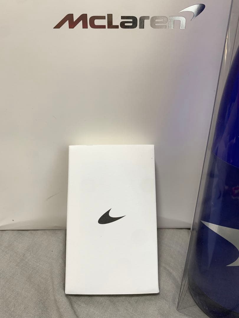 McLaren マクラーレン新車発表会ノベルティ　NOBU日本酒 500ml 青