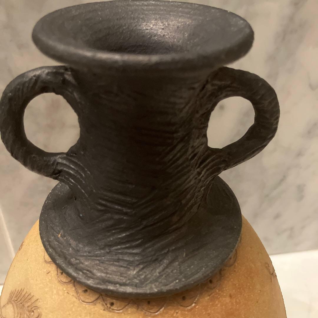 90 年代スリランカ作家Ajithさんが手掛けた雰囲気抜群の花瓶