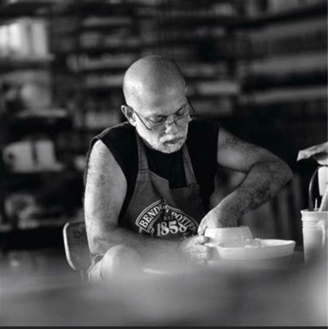 90 年代スリランカ作家Ajithさんが手掛けた雰囲気抜群の花瓶