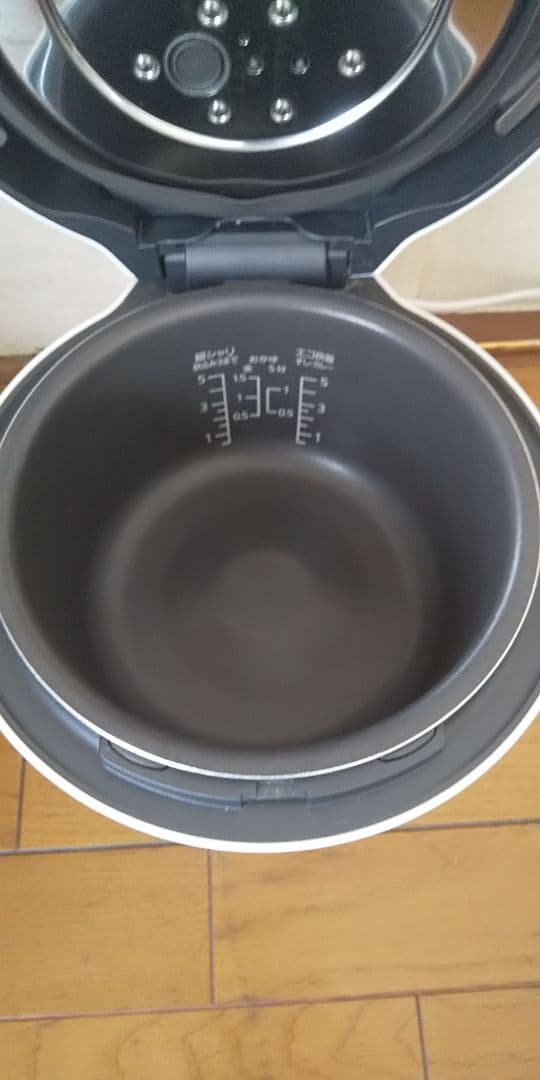 22年製❗パナソニック、圧力IH炊飯器(5.5合炊き)