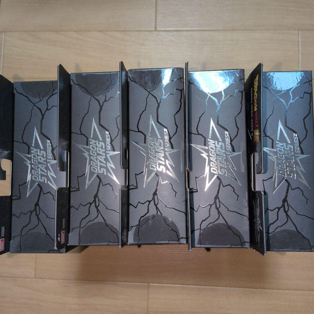 週末限定セール❢　身勝手の孫悟空等　ドラゴンスターズ海外フィギュア　DB超　5体