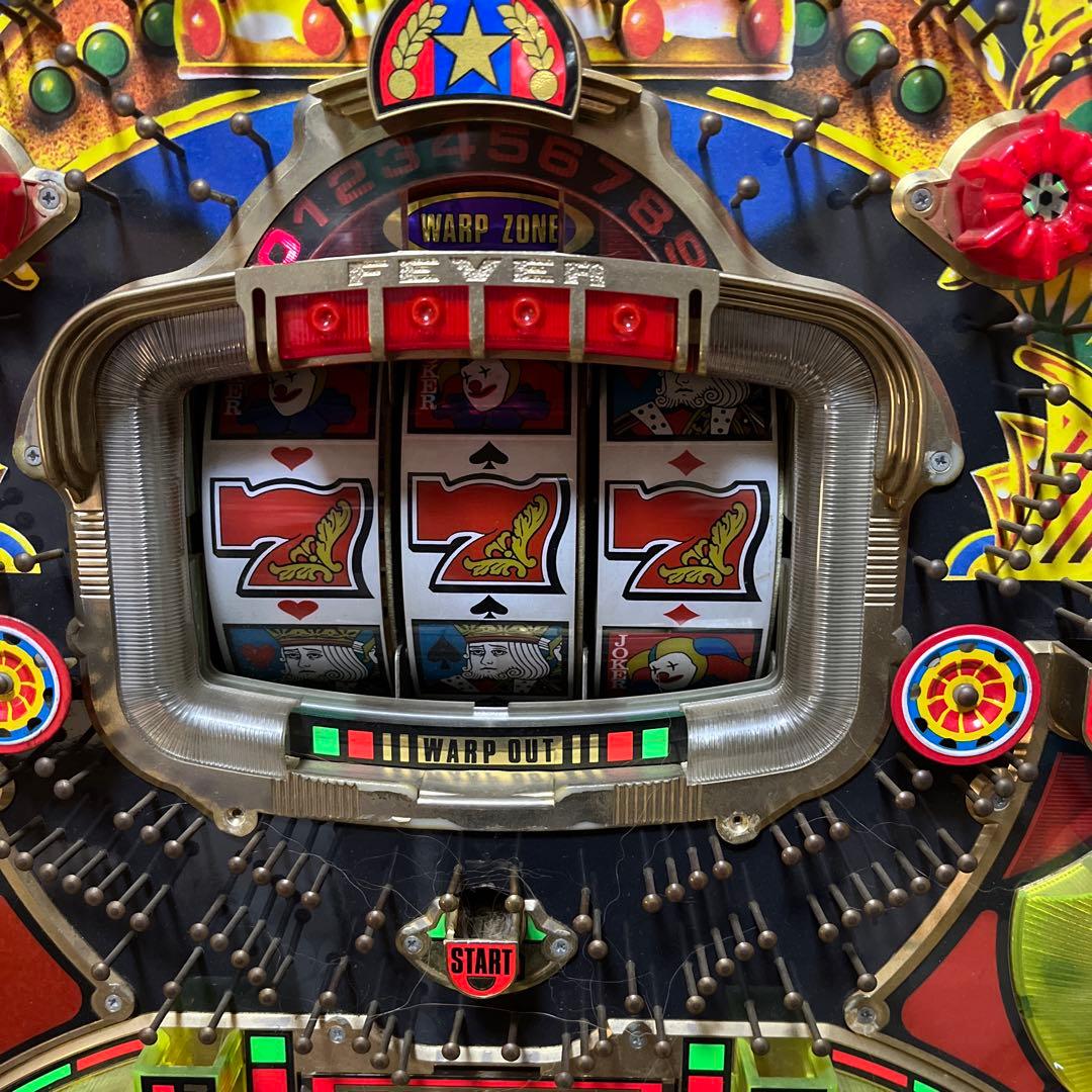 パチンコ実機　フィーバークイーン2 王冠セル