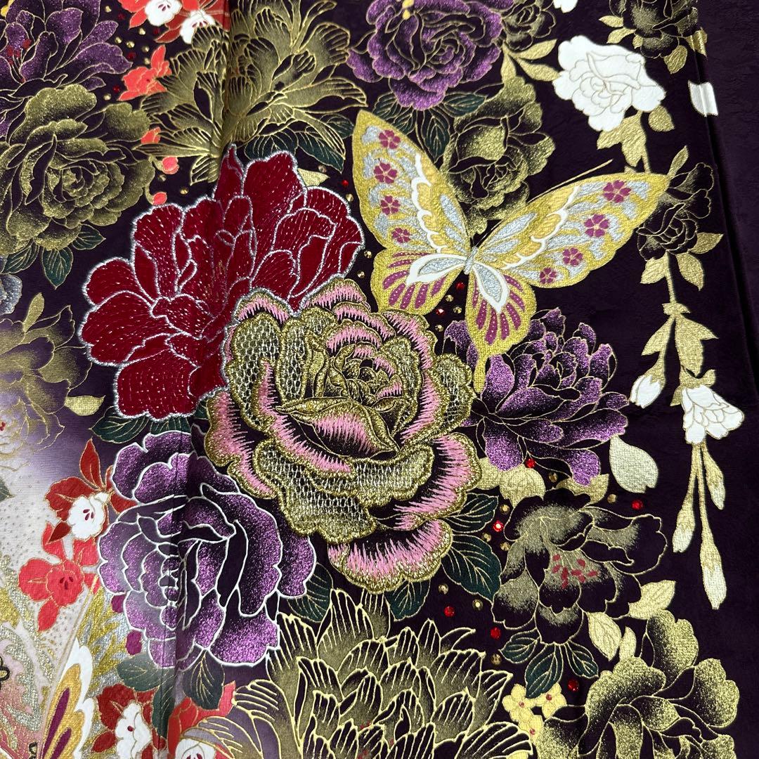 桂由美 落款あり 薔薇 蝶 ラインストーン 赤×紫×金 振袖