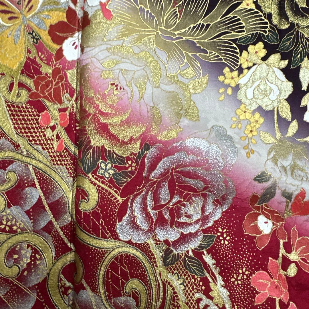 桂由美 落款あり 薔薇 蝶 ラインストーン 赤×紫×金 振袖