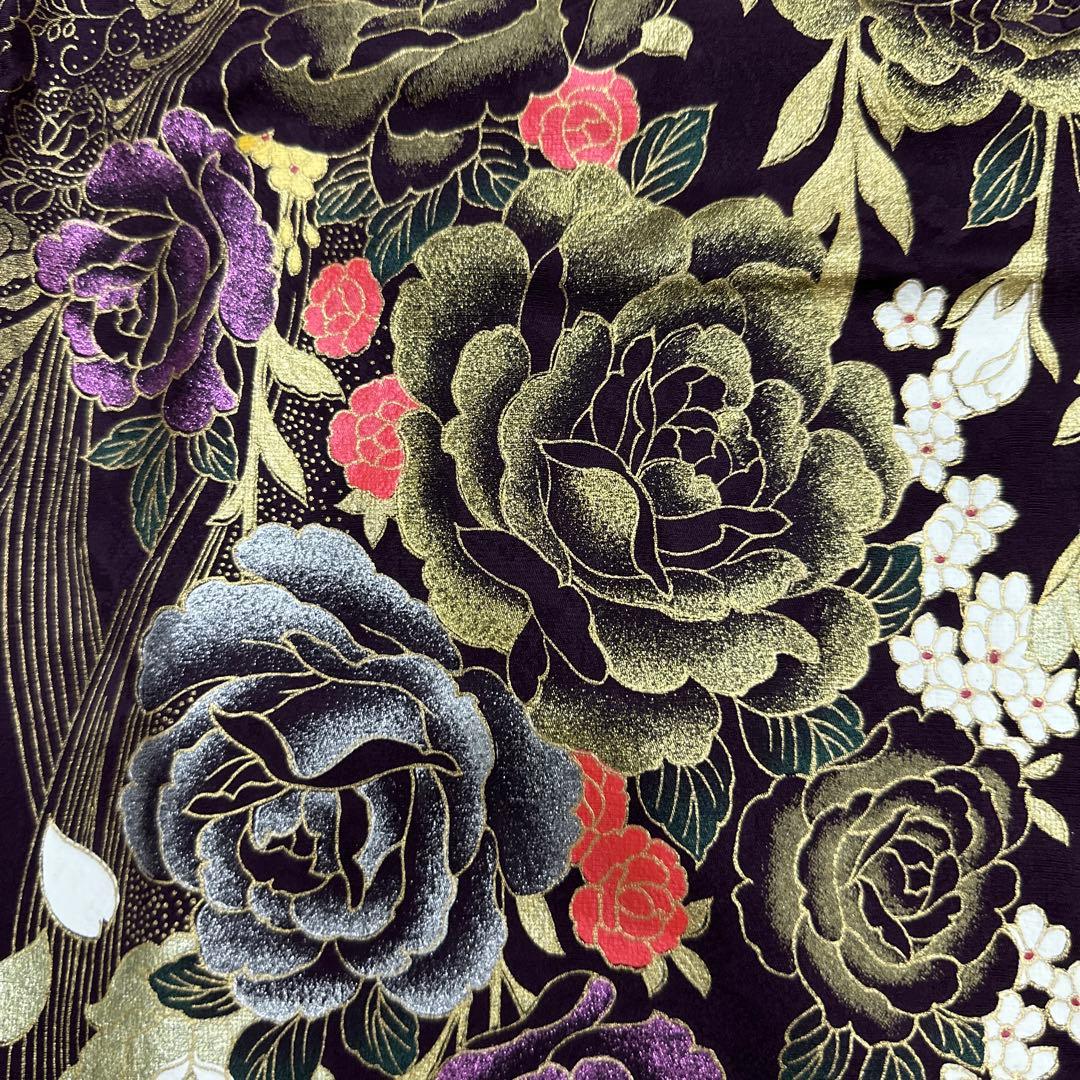 桂由美 落款あり 薔薇 蝶 ラインストーン 赤×紫×金 振袖